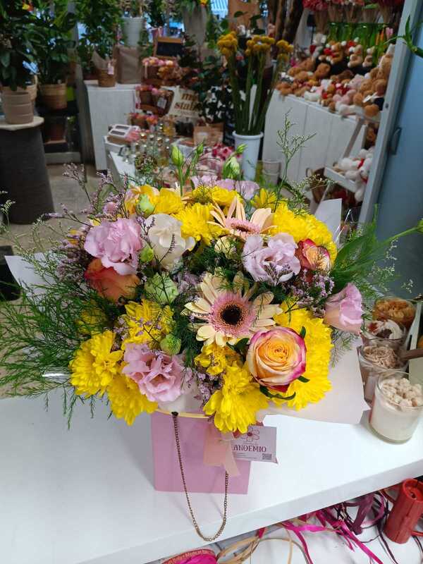 Sugar Pop! delivered by Anthemio Flowershop in Nicosia