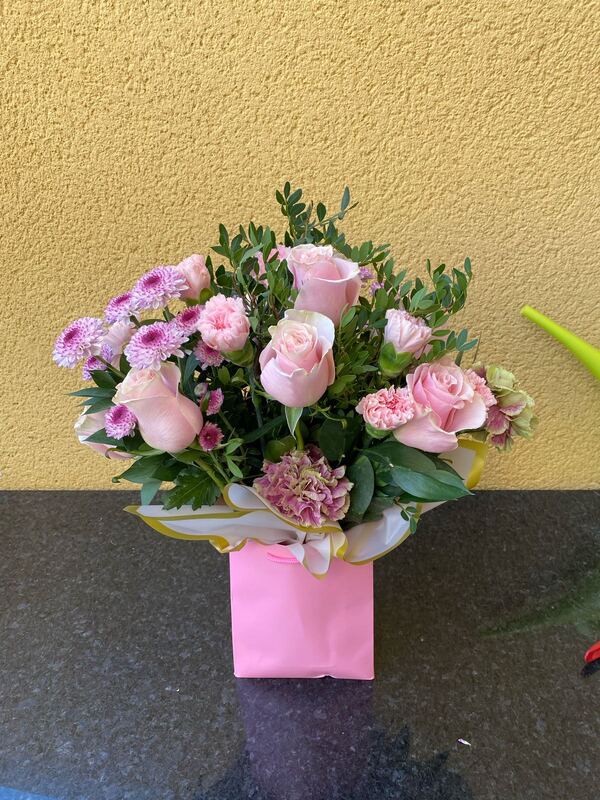 Florist Choice Gift Wrap, flowers delivered by The Flower Girls Spain in Daya Nueva