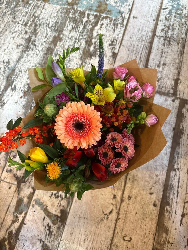 Bright Posy delivered by Bright Blooms 19 days ago