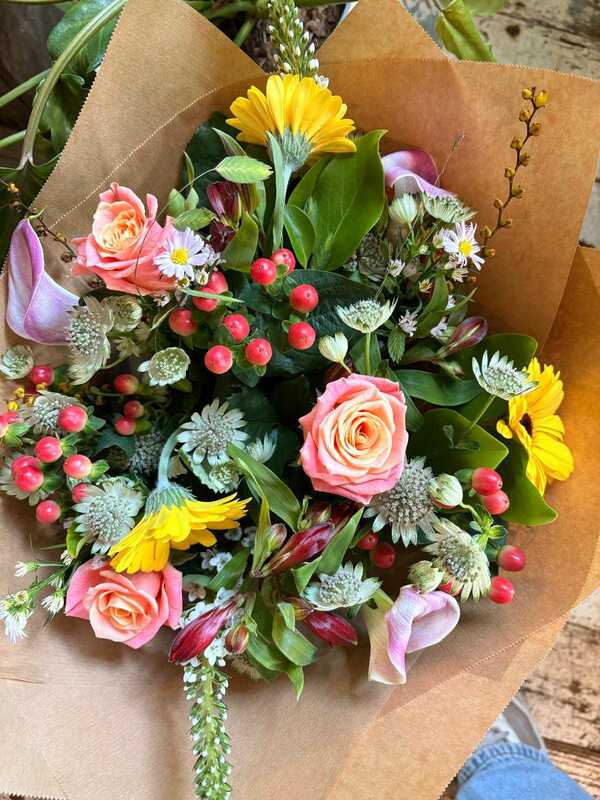 Florist Choice Flowers delivered by Bright Blooms in Shaftesbury