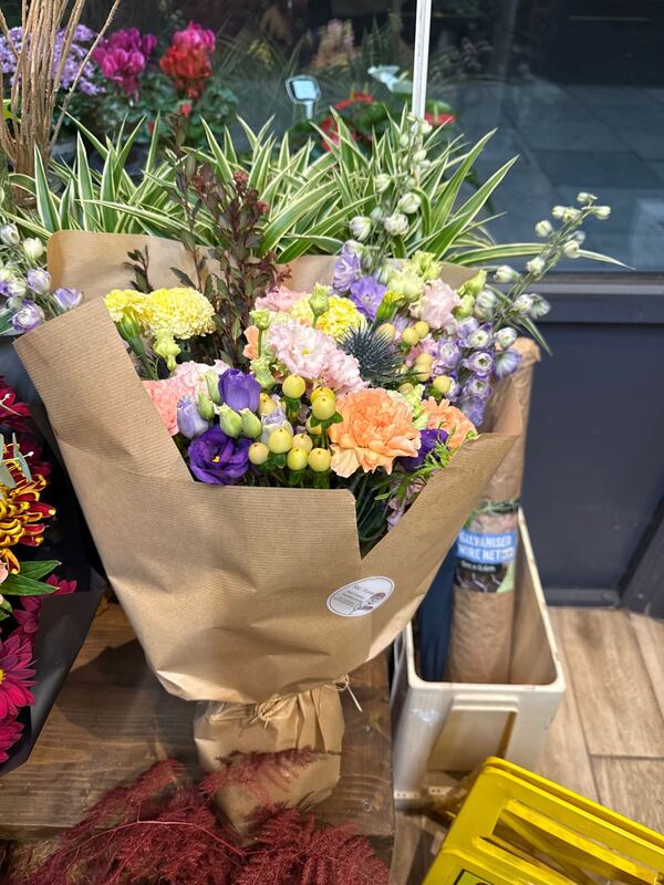 Florist Choice delivered by S and L Florist in London
