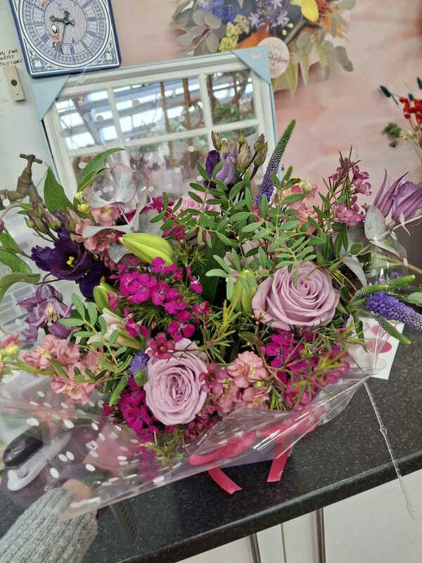 Country Garden Box delivered by Hampsons Flowerworld 17 days ago