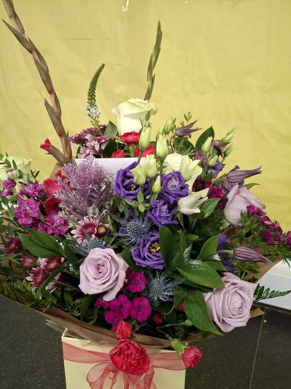Cool Breeze delivered by Hampsons Flowerworld in Wakefield