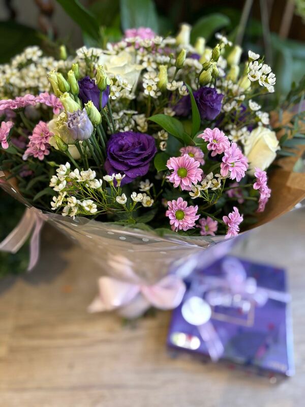 Florist Choice Flowers delivered by Flowers Galore in Malmesbury