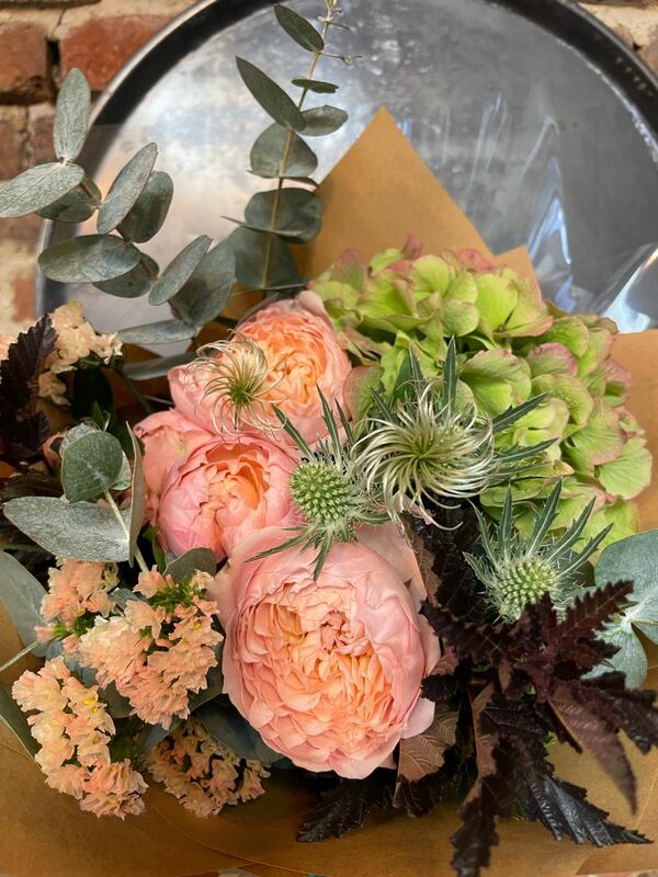 Peaches and Cream, flowers delivered by Heath Botanicals in East Grinstead