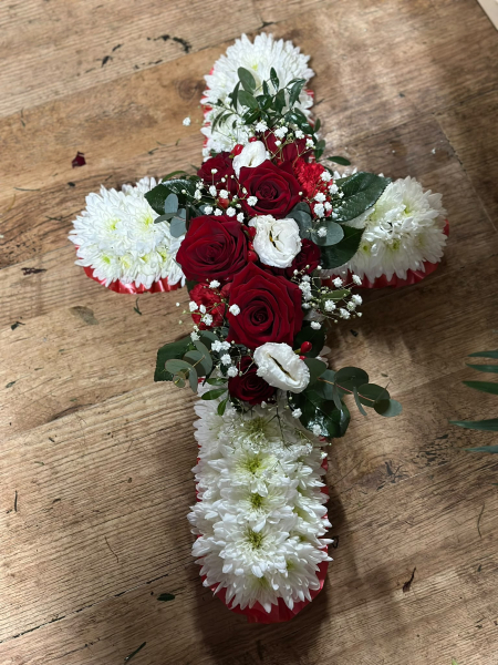 Forever remembered cross