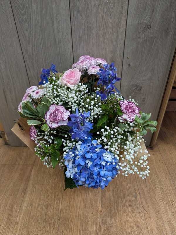 Florist Choice Flower Box delivered by Knighton Flower Box Ltd 1 day ago