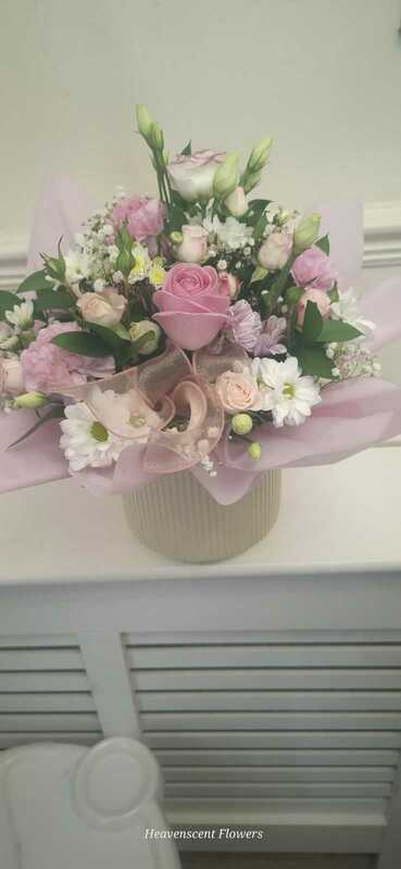 A Little Pot of Prettiness, flowers delivered by Heaven Scent in Luton