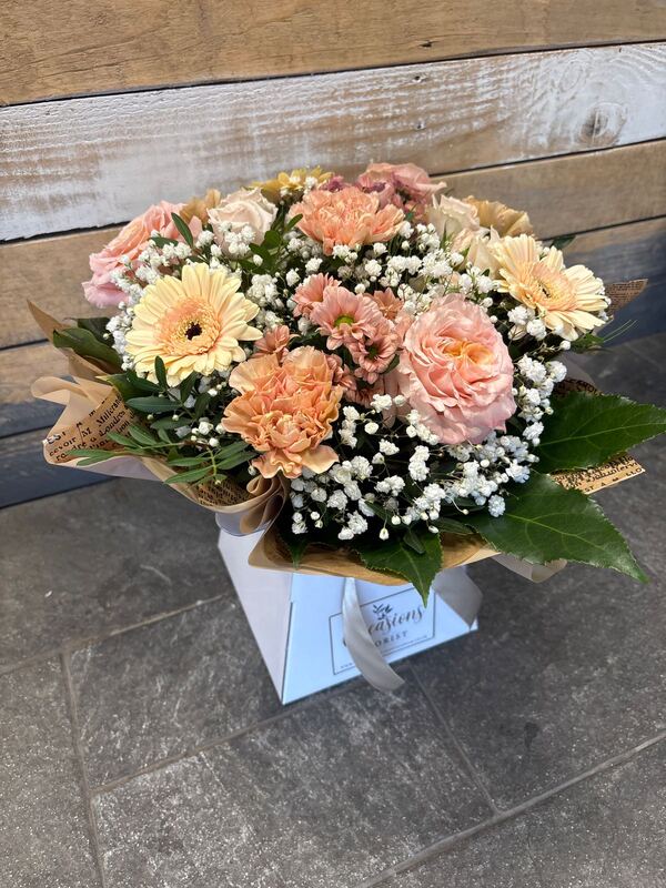 peaches and creams delivered by Occasions Florist in Oldham