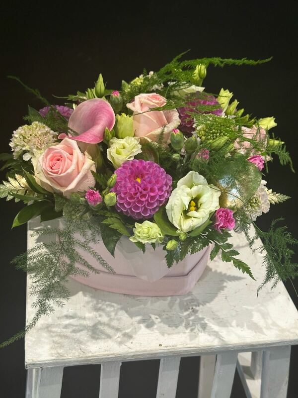 Romantic Hatbox delivered by Octagon Flowers 1 day ago