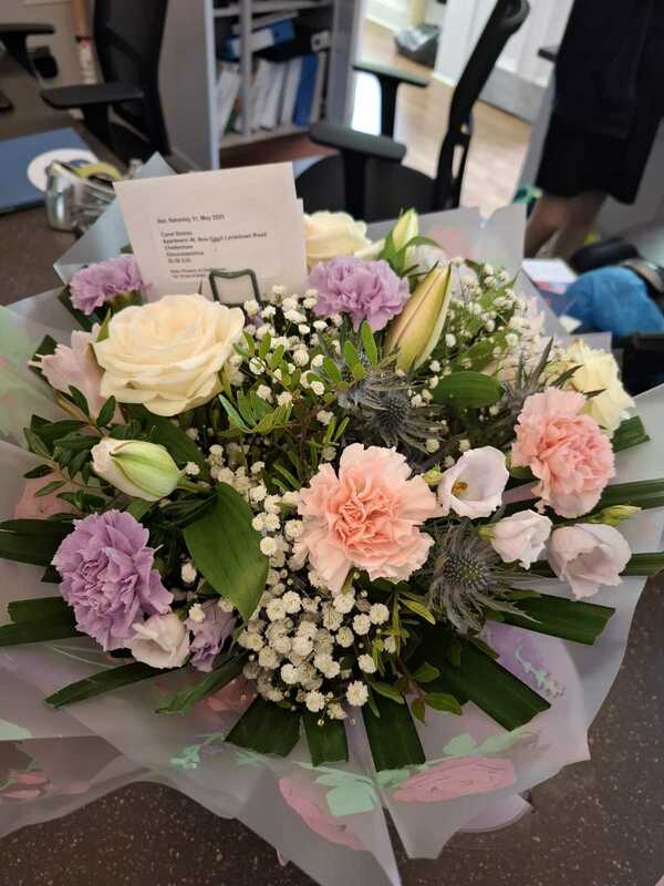 Florist Choice Handtied - Florist Choice Handtied in Water - Flowers and packaging decided by the delivering florist. Please be aware of Special Instructions