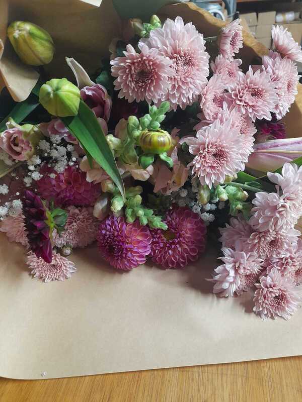 Florist Choice Flowers delivered by Evolve Flowers in Pinchbeck