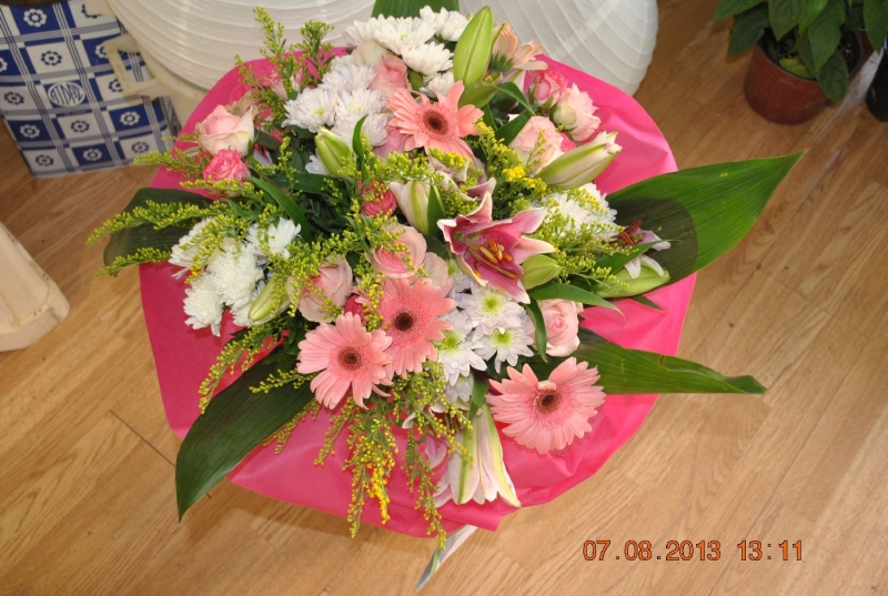 M057, flowers delivered by Beauty Flower in Athens