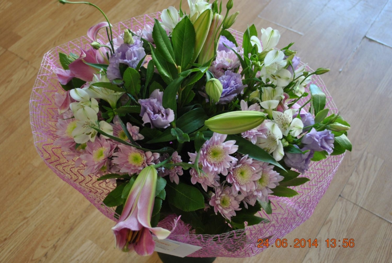 M057, flowers delivered by Beauty Flower in Athens