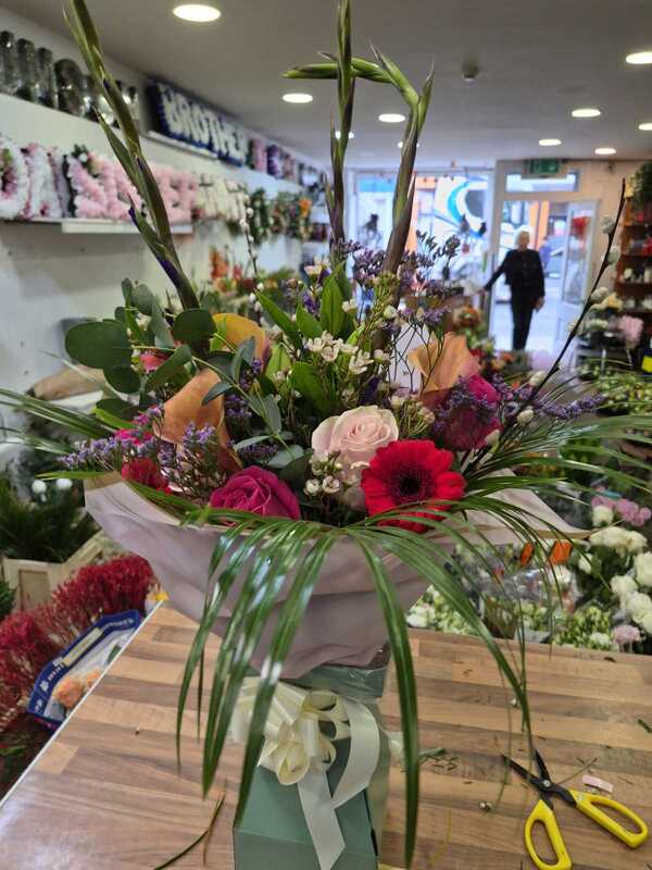 Simply Stunning delivered by Flowers R Us in Thurles