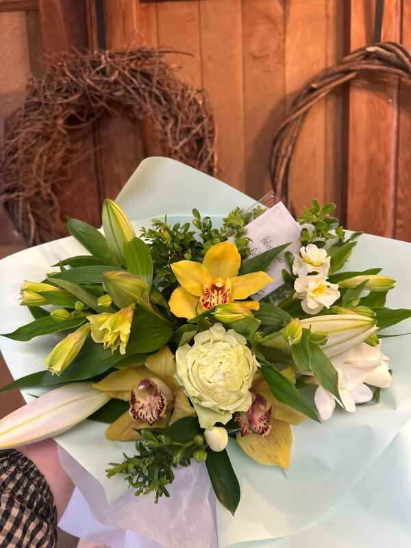 Florist Choice delivered by All For Love Flowers in Invercargill