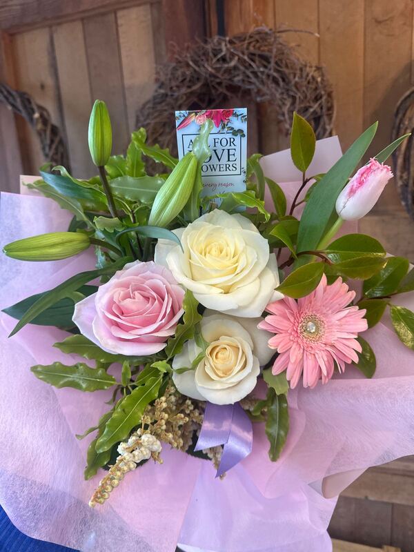 Pretty Pastel's delivered by All For Love Flowers in Invercargill