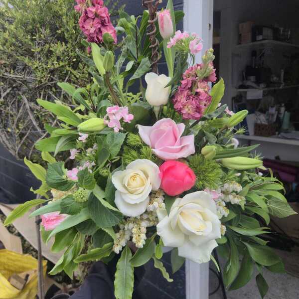 Darling Danielle delivered by All For Love Flowers in Invercargill